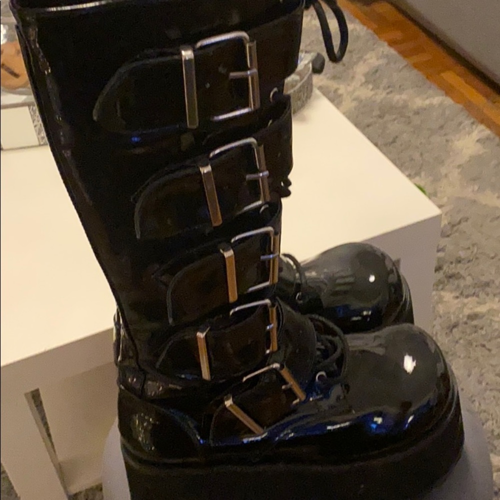 COPY - Demonias trashville 518 size 8